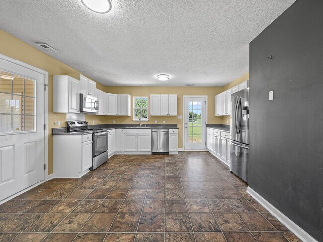 Building Photo - 402 McFall Ct