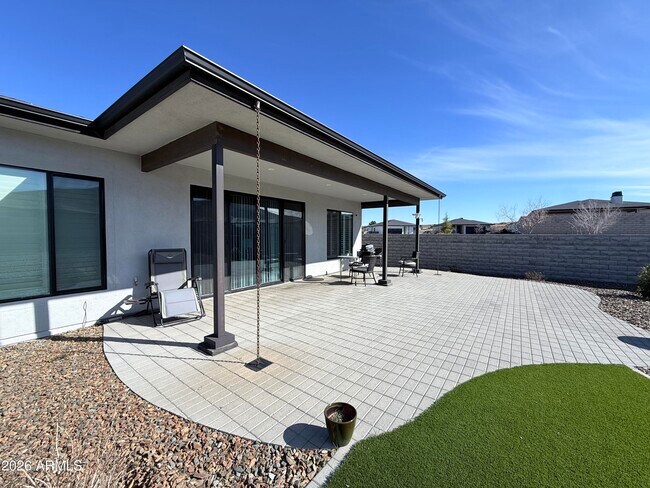 Building Photo - 5843 E Killen Loop