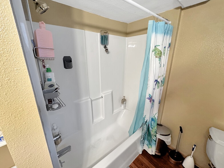 Bathroom - 1118 9th Ave N