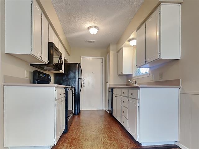 Building Photo - 6144 Mackneal Trail