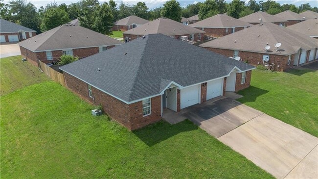 Building Photo - 258 Graystone Cir