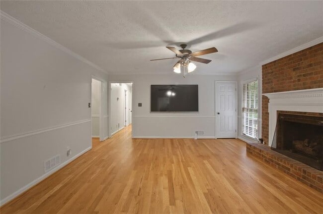 Building Photo - 1445 Land O Lakes Dr