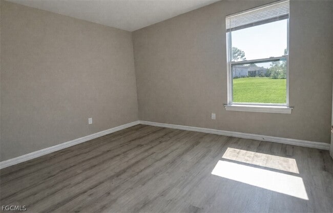 Building Photo - 3108 73rd St W