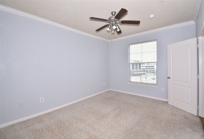 Building Photo - 1711 Old Spanish Trl