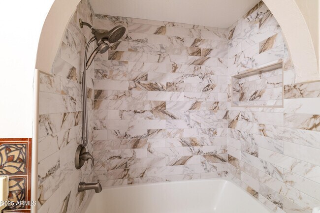 Building Photo - 2847 E Acoma Dr