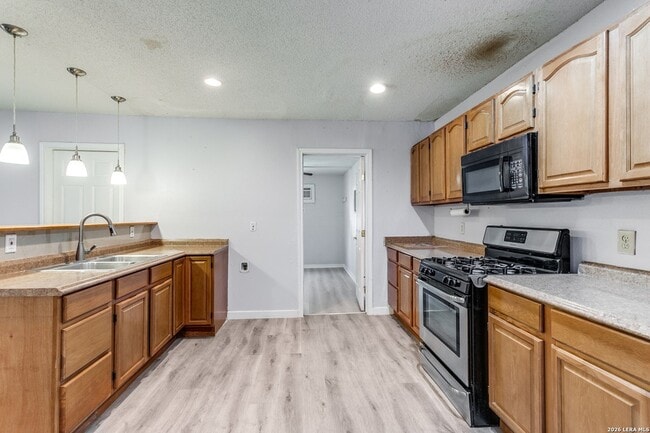 Building Photo - 347 W Hermine Blvd