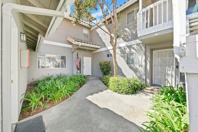 Building Photo - 1390 Palomar Pl