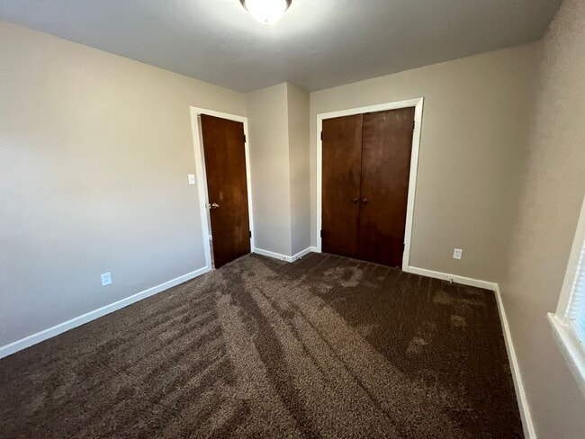 Building Photo - 1504 E Rudisill Blvd