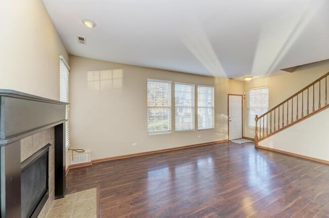 Building Photo - 5130 Freeport Ct