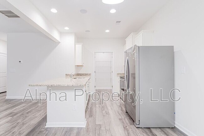Building Photo - 328 Trail Branch Ct.