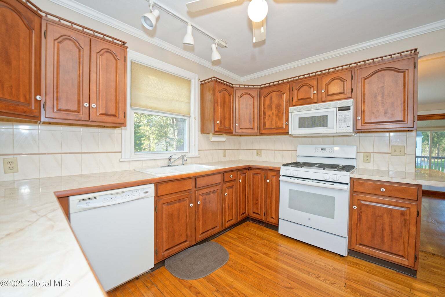 kitchen 2 - 2550 Troy Schenectady Rd