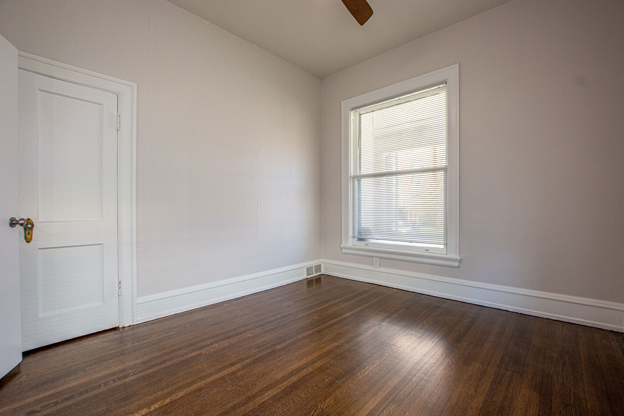 Building Photo - 117 S 39th St