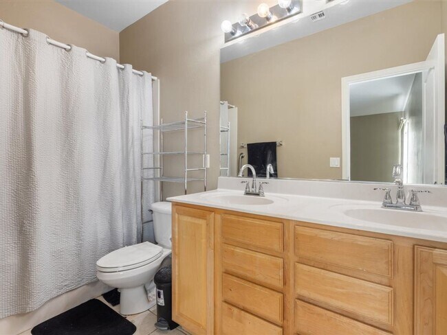 Building Photo - Double the splash- Private Gated Pool & Amenities-The best of both worlds!