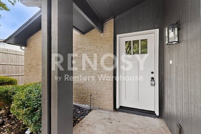 Building Photo - Refreshed Plano Gem  ****Rent Concession - 2nd Month Free****