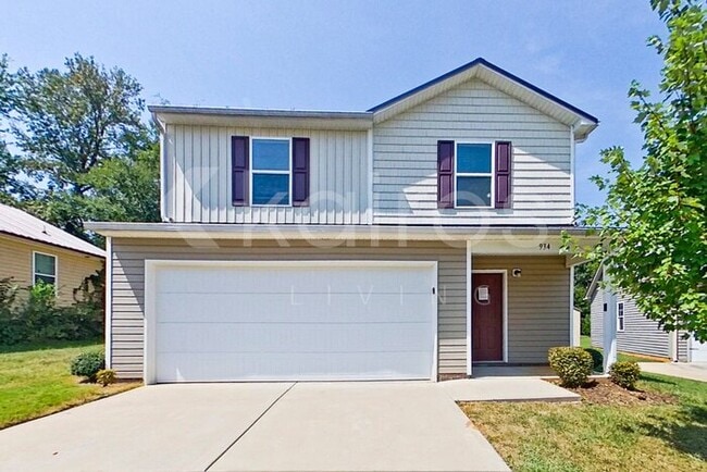 Building Photo - 934 Mathis Ave