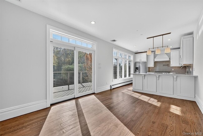 Building Photo - 165 Piermont Ave