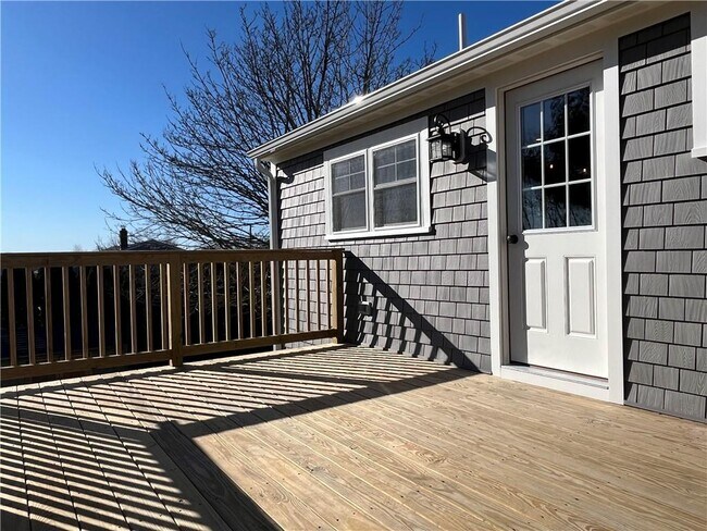 Building Photo - 45 Trout Dr