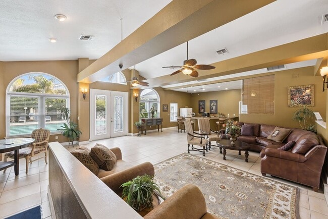 Building Photo - 2532 Grassy Point Dr