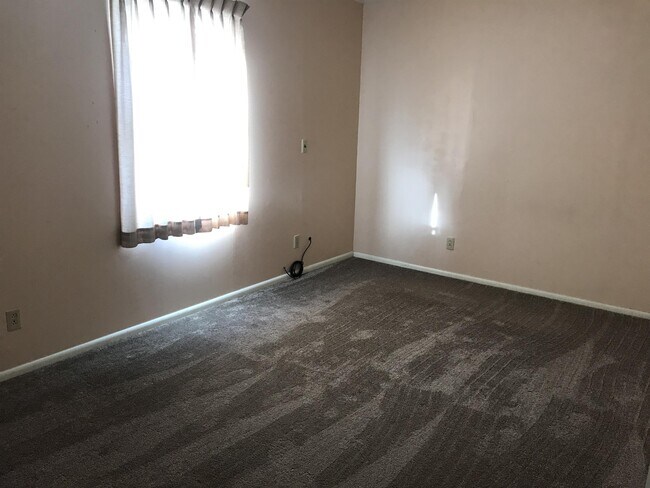 Building Photo - 15 Arapahoe Trail