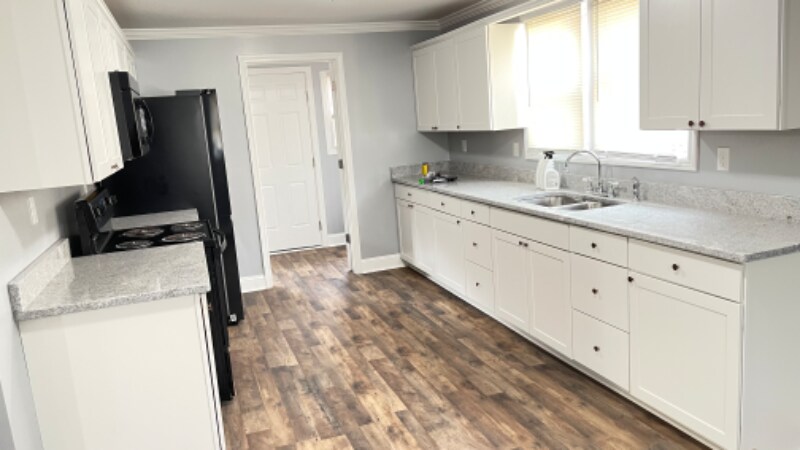 Building Photo - 36 Selma Dr