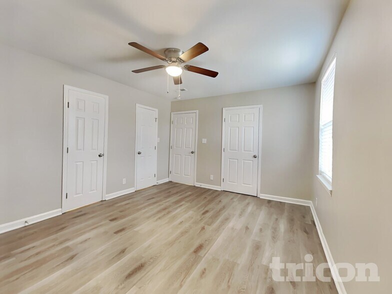 Building Photo - 213 Walnut Crest Dr