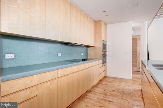 Building Photo - 437 New York Ave NW