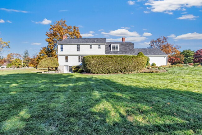 Building Photo - 41 Butternut Ln