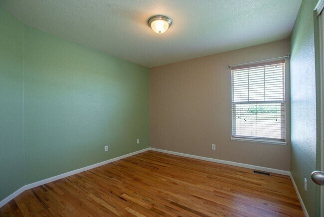 Building Photo - 5 Bedroom Home in Windsor Colorado