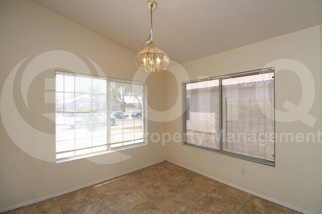 Building Photo - 2316 E Kelton Ln