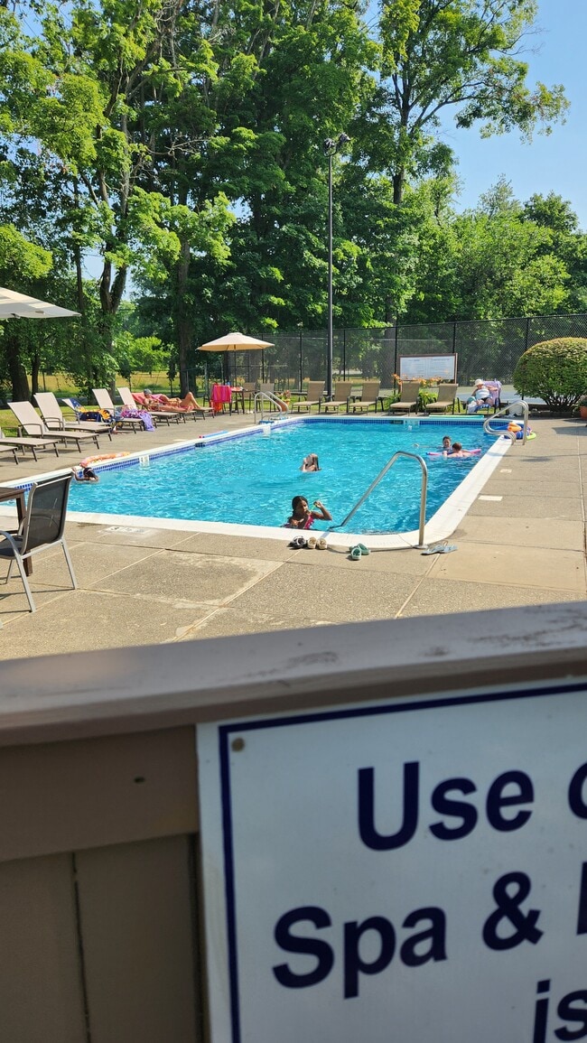 Floorplan - Eagle Bay Condominium