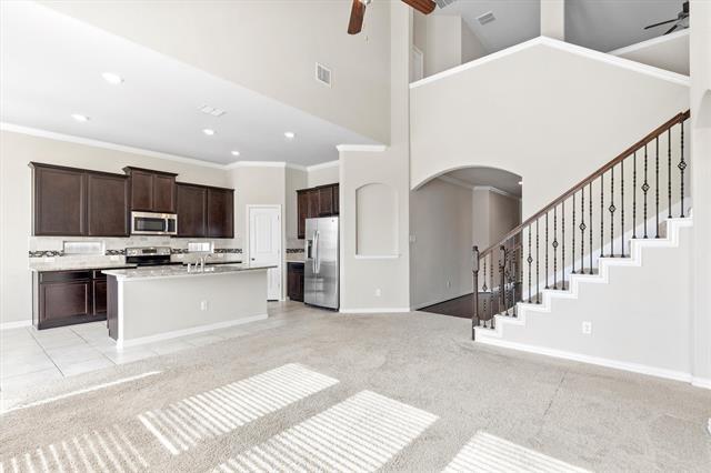 Building Photo - 205 Churchill Dr