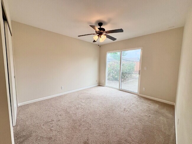 Building Photo - Spacious 3 Bedroom Gilroy Home with AC  & Attached Garage