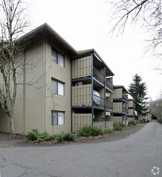 Building Photo - Forest Glen Apartments