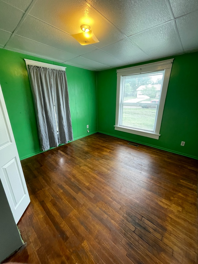 Building Photo - Cute 3BR Wellington bungalow