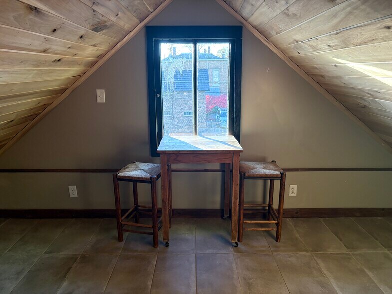 Building Photo - 920 Lafayette Ave