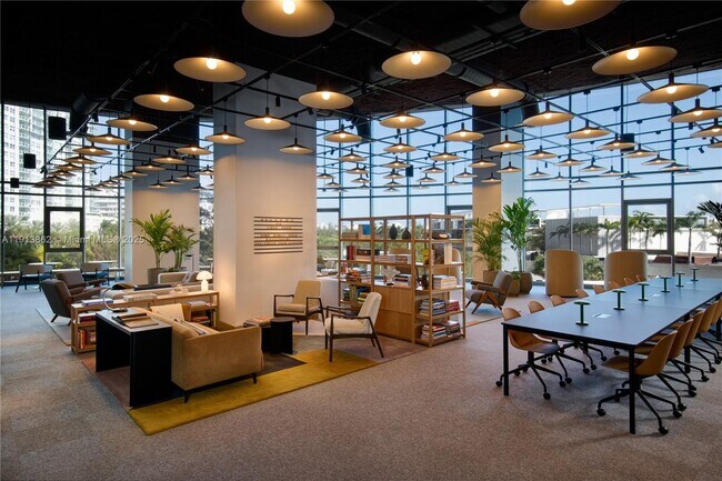 Building Photo - 500 Alton Rd