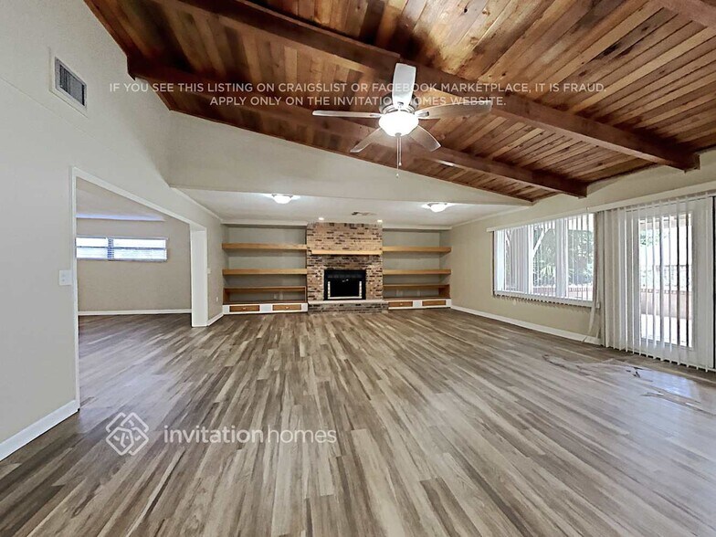 Building Photo - 513 Applewood Ave