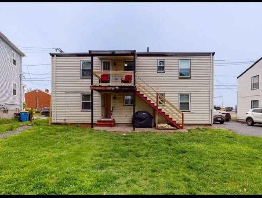 Building Photo - 71 Wilshire St