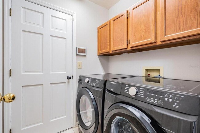 Building Photo - 16105 Stowe Ct