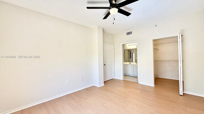 Building Photo - 2807 Veronia Dr