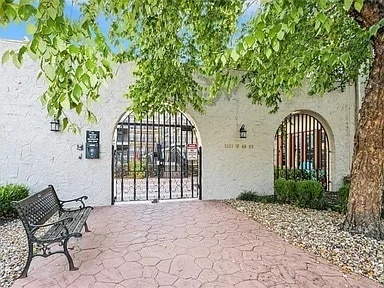 Building Photo - West Plaza Resort-Style  Living