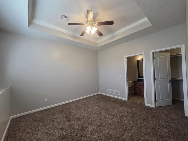 Building Photo - 404 Michaels Court