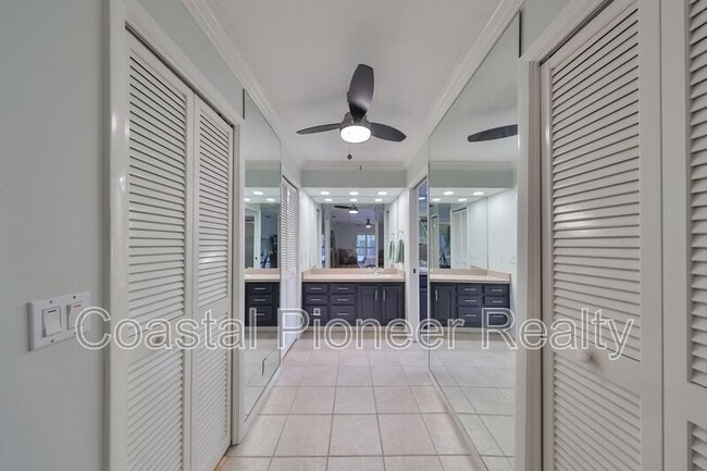 Building Photo - 817 Bannockburn Ave