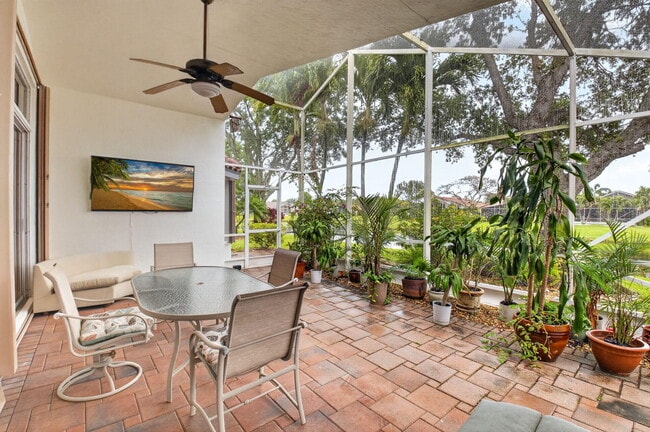 Building Photo - 5256 Glenville Dr