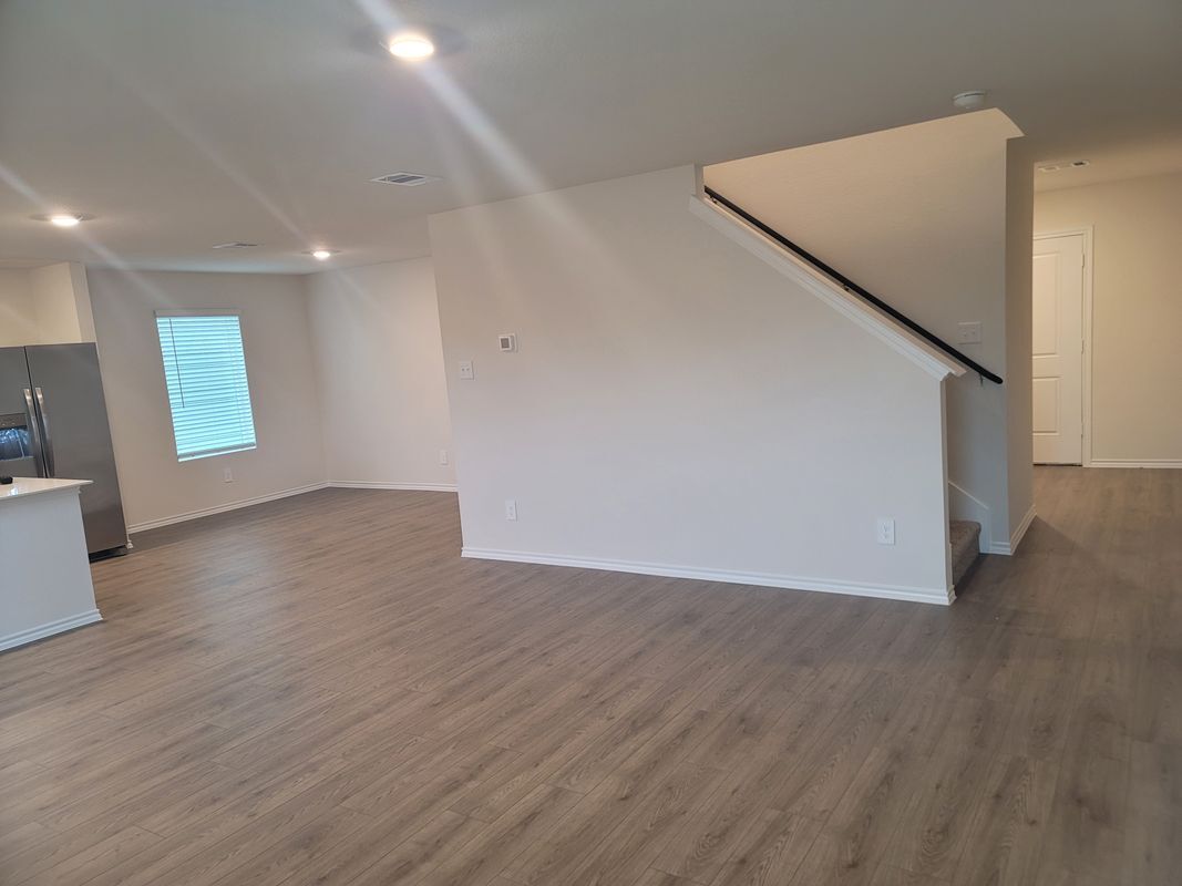 Building Photo - 1117 Northfield Dr