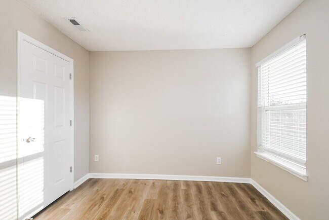 Building Photo - 8078 Carina Dr