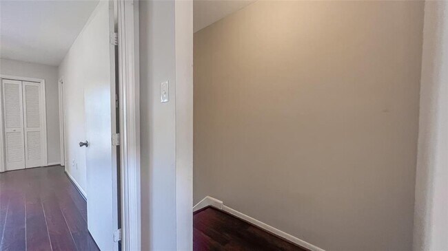 Building Photo - 13 River Creek Way