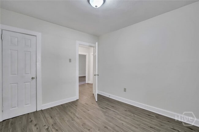 Building Photo - 405 S Baldwin Cir