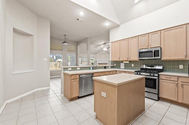 Building Photo - 3603 Heritage Colony Dr
