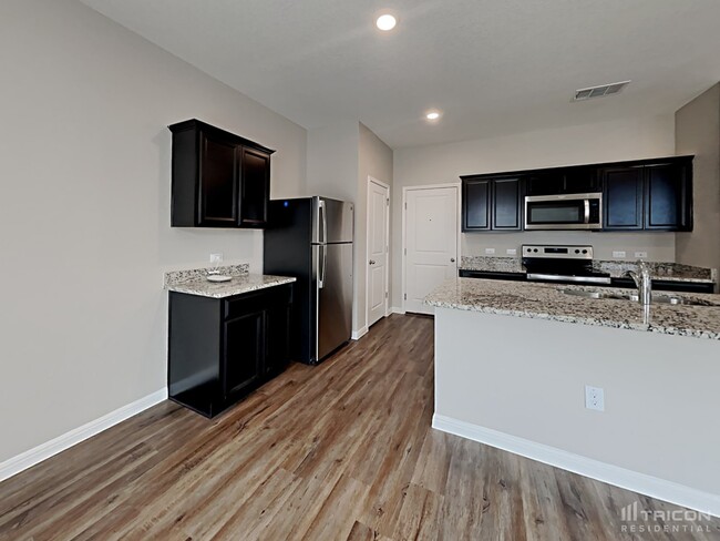 Building Photo - 144 Peony Ln.